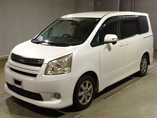 TOYOTA NOAH 2009