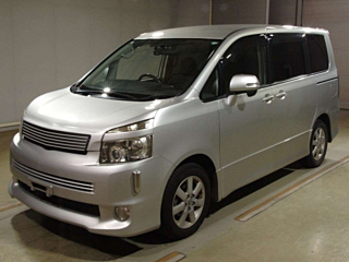 TOYOTA VOXY 2009