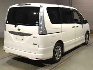 NISSAN SERENA 2013