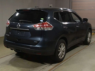 NISSAN X-TRAIL 2015