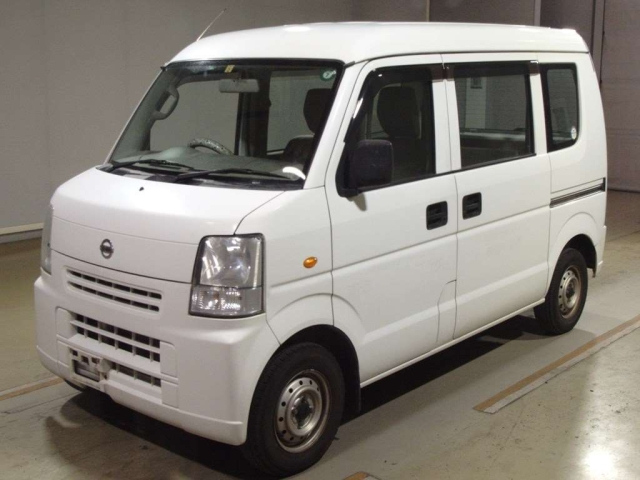 NISSAN CLIPPER VAN 2015