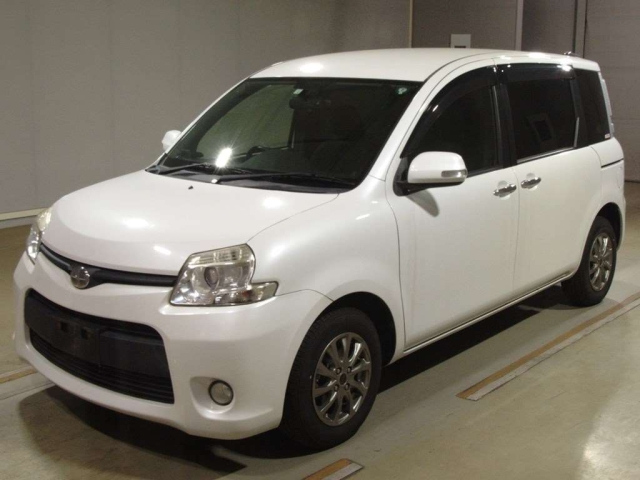 TOYOTA SIENTA 2014