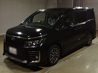 TOYOTA VOXY 2014