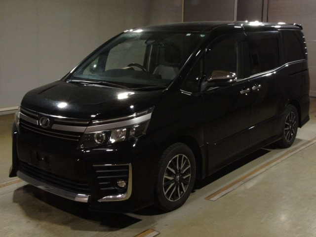 TOYOTA VOXY 2016
