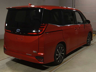 TOYOTA NOAH 2022