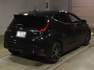 TOYOTA AQUA 2023