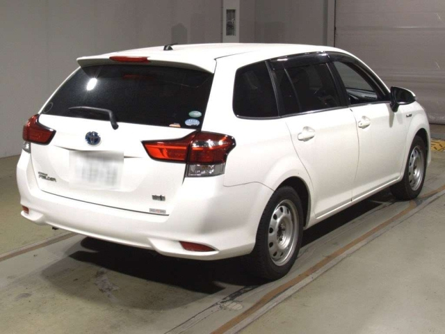 TOYOTA COROLLA FIELDER 2016