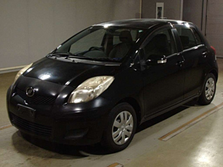 TOYOTA VITZ 2010