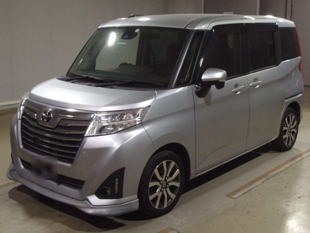 TOYOTA ROOMY 2018