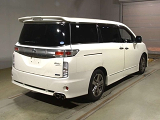 NISSAN ELGRAND 2011