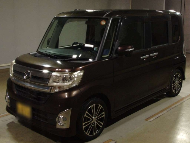 DAIHATSU TANTO 2014