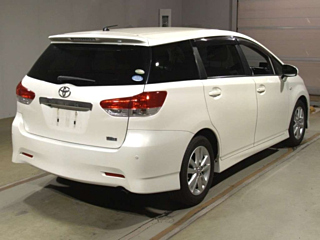 TOYOTA WISH 2011