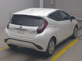 TOYOTA AQUA 2022