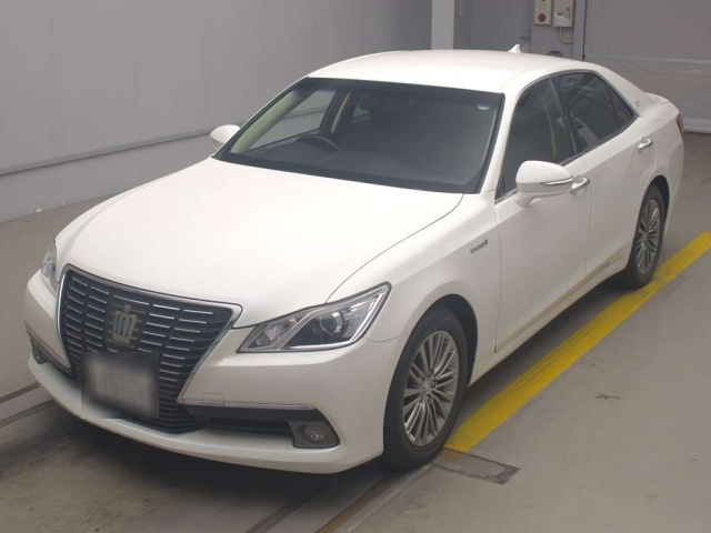TOYOTA CROWN 2013
