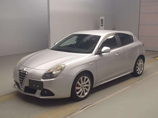 Заказать ALFAROMEO GIULIETTA