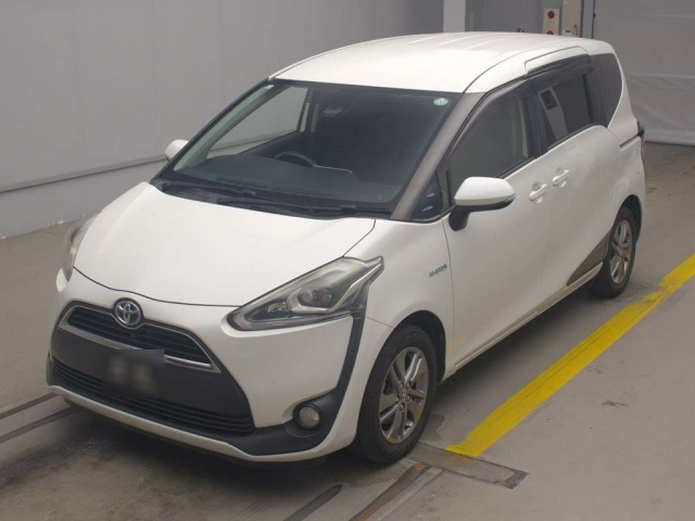 TOYOTA SIENTA 2015