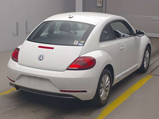 Заказать VOLKSWAGEN THE BEETLE