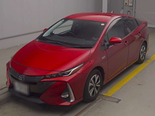 Заказать TOYOTA PRIUS PHV