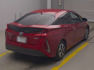 Заказать TOYOTA PRIUS PHV