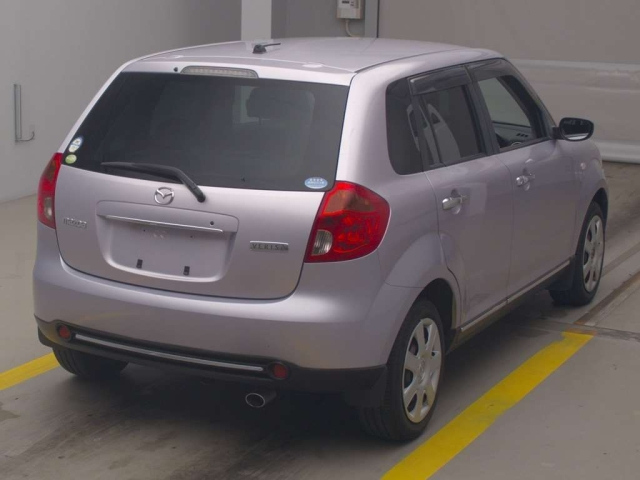 MAZDA VERISA 2009