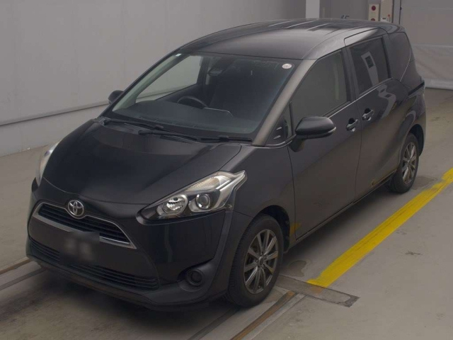 TOYOTA SIENTA 2016
