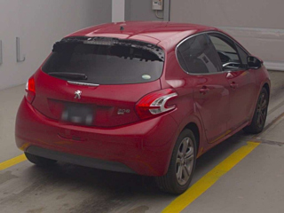 Заказать PEUGEOT 208