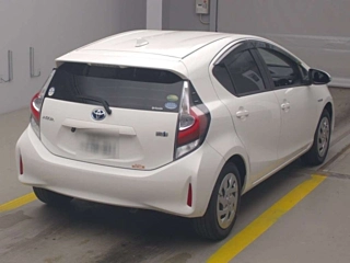 TOYOTA AQUA 2018