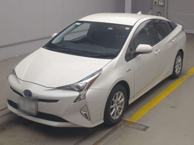 TOYOTA PRIUS 2018
