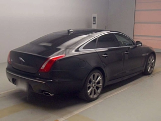 Заказать JAGUAR XJ SERIES