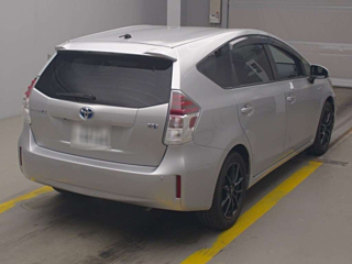 TOYOTA PRIUS ALPHA 2015