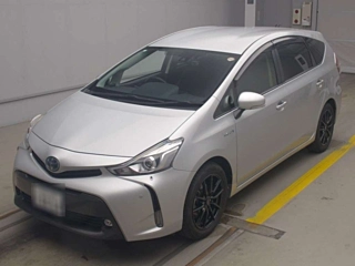 TOYOTA PRIUS ALPHA 2015