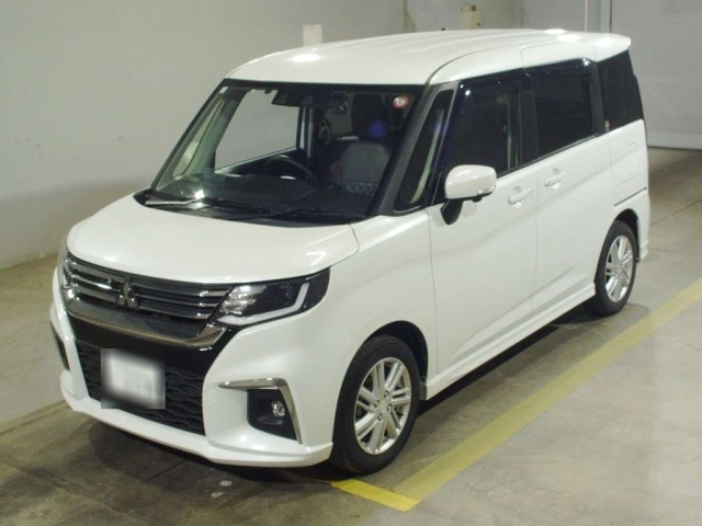 MITSUBISHI DELICA D2 2023