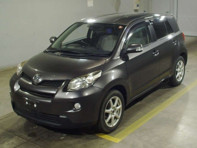 TOYOTA IST 2008
