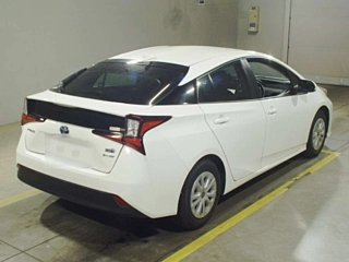 TOYOTA PRIUS 2021