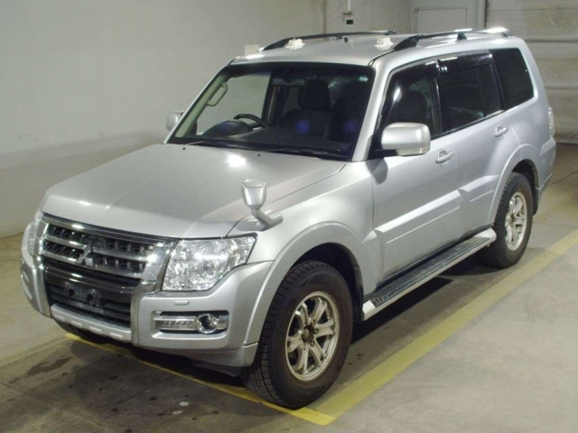 MITSUBISHI PAJERO 2017