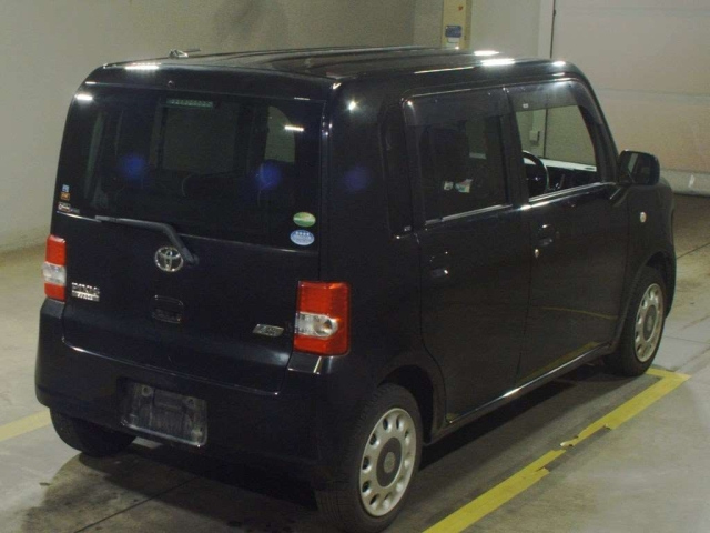 TOYOTA PIXIS SPACE 2013