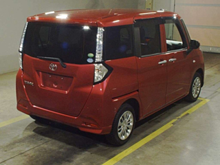 TOYOTA TANK 2020