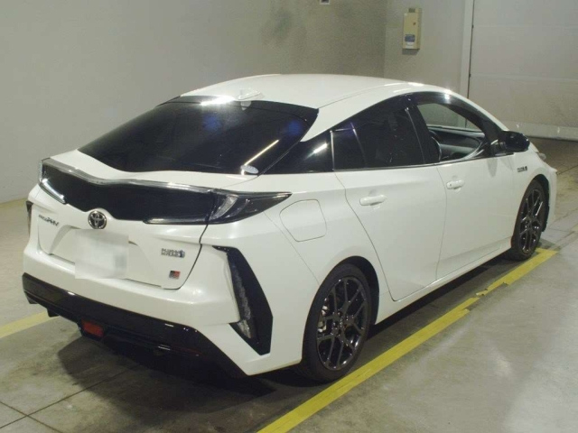 TOYOTA PRIUS PHV 2019