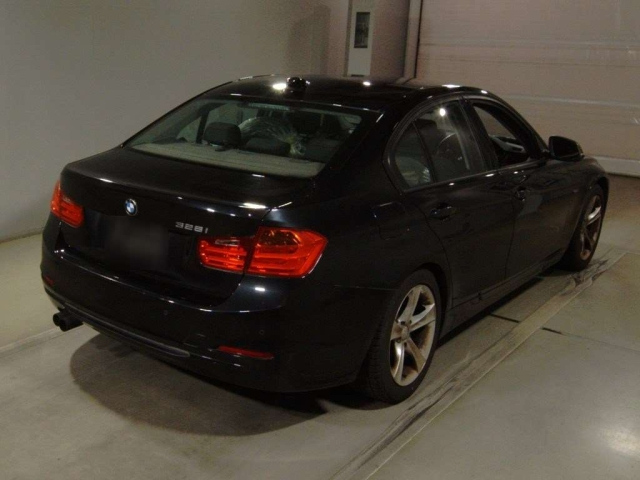 BMW 3 SERIES 2012