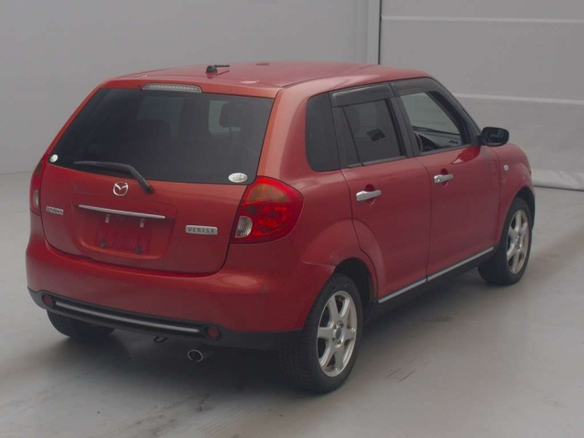 MAZDA VERISA 2010
