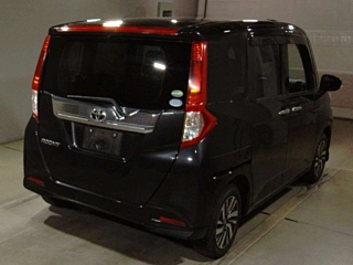 TOYOTA ROOMY 2016