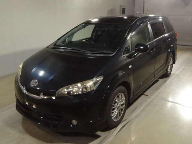 TOYOTA WISH 2010