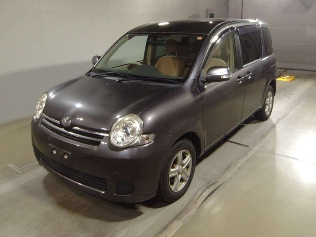 TOYOTA SIENTA 2014