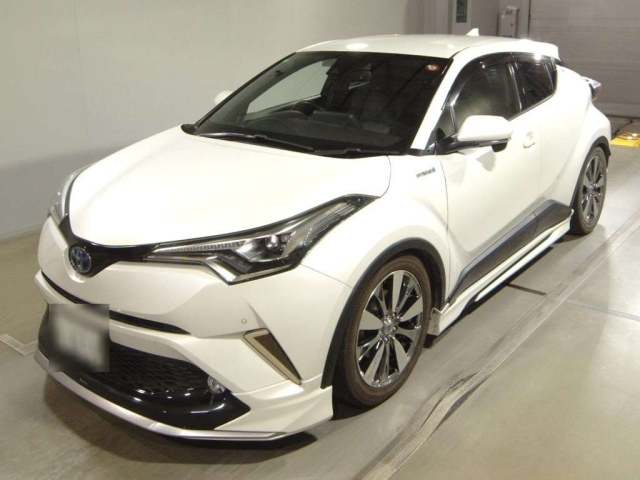 TOYOTA C-HR 2017