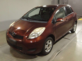 TOYOTA VITZ 2010