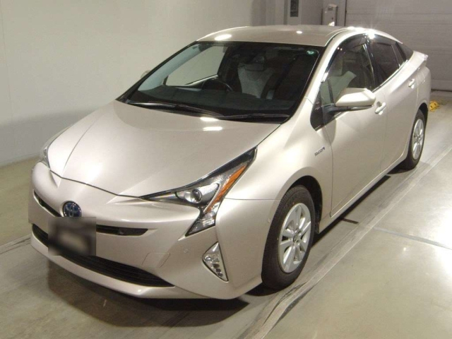 TOYOTA PRIUS 2018