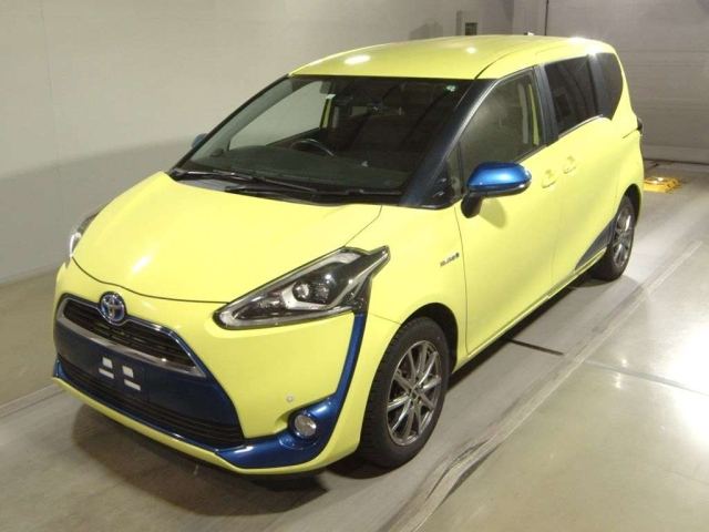 TOYOTA SIENTA 2015