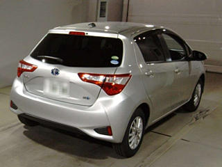TOYOTA VITZ 2018