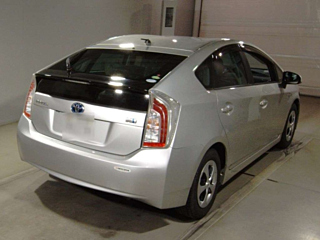 TOYOTA PRIUS 2012