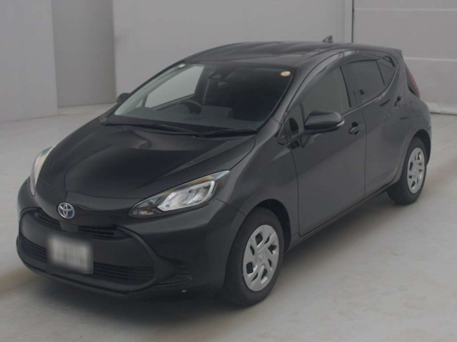 TOYOTA AQUA 2022